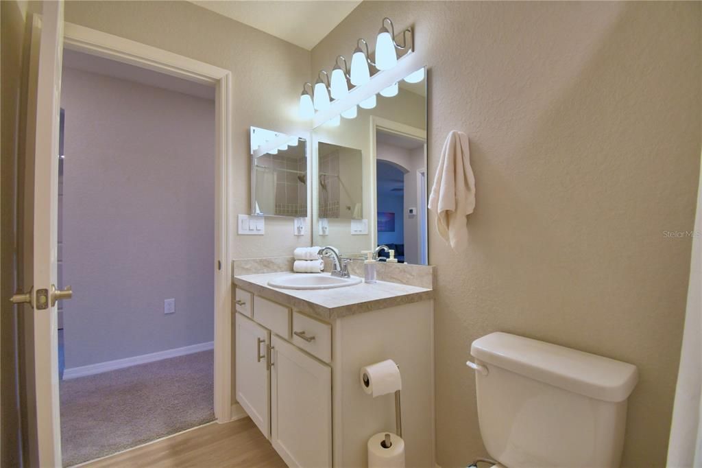 En Venta: $479,500 (5 camas, 3 baños, 3200 Pies cuadrados)