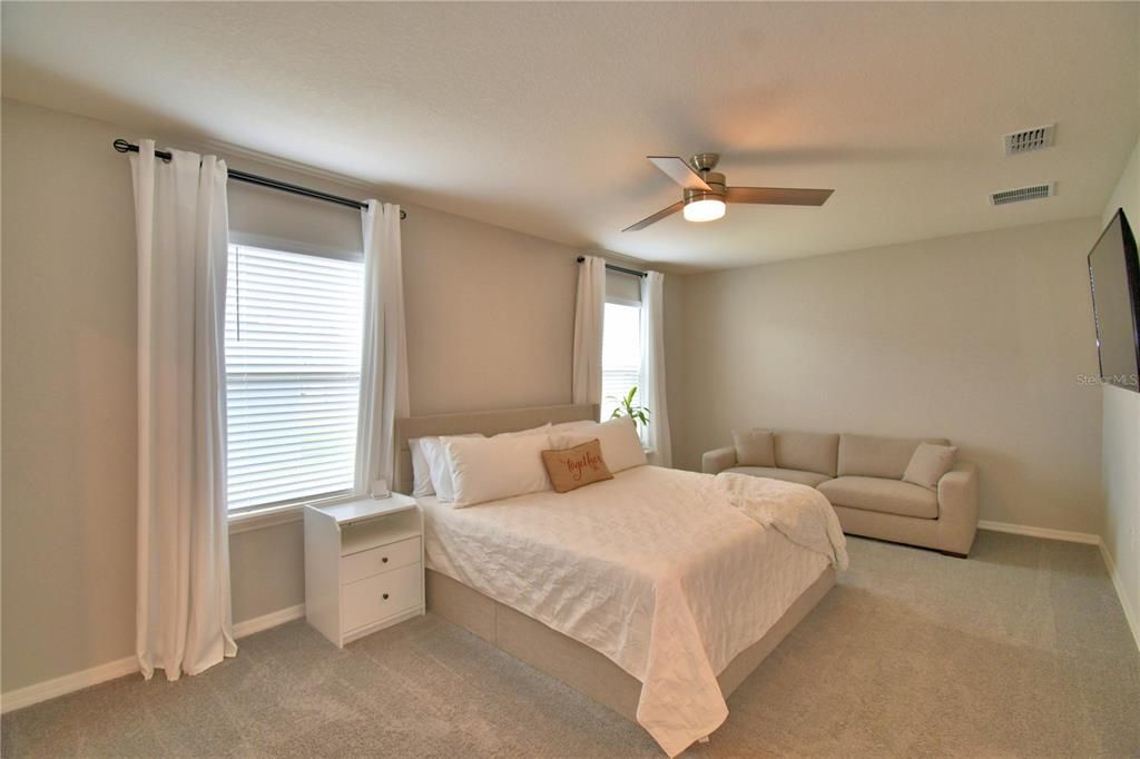 En Venta: $479,500 (5 camas, 3 baños, 3200 Pies cuadrados)