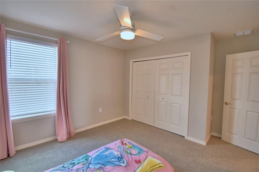 En Venta: $479,500 (5 camas, 3 baños, 3200 Pies cuadrados)