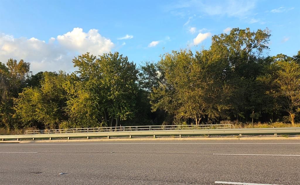 En Venta: $700,000 (14.12 acres)