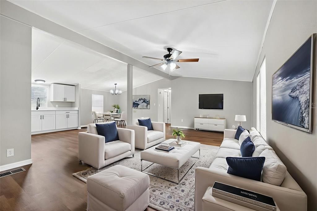 Active With Contract: $199,000 (3 beds, 2 baths, 1456 Square Feet)