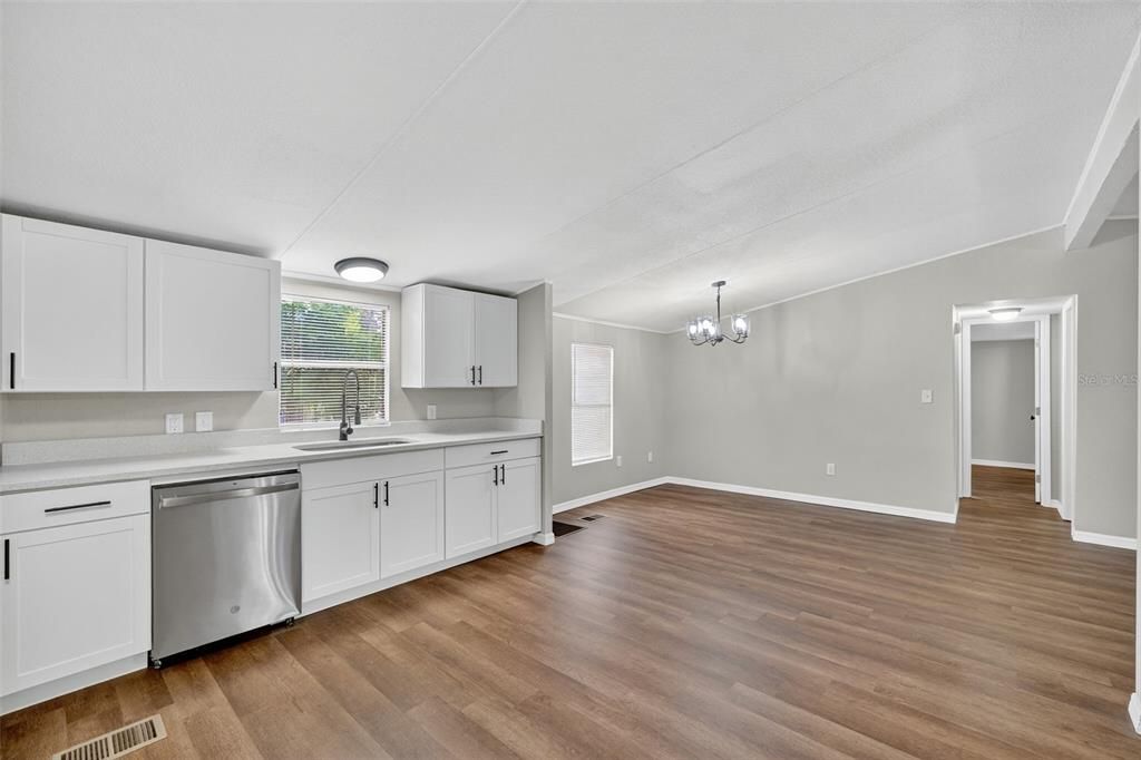 Active With Contract: $199,000 (3 beds, 2 baths, 1456 Square Feet)