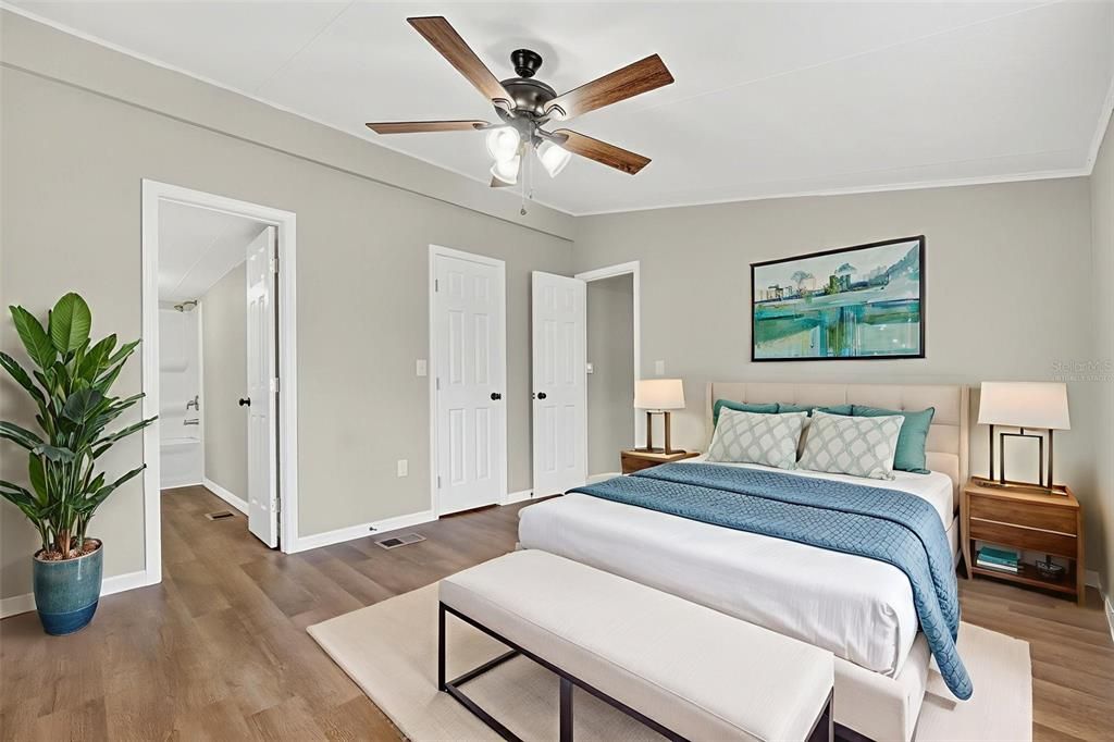 Active With Contract: $199,000 (3 beds, 2 baths, 1456 Square Feet)