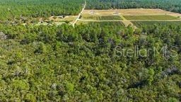 На продажу: $179,900 (5.21 acres)