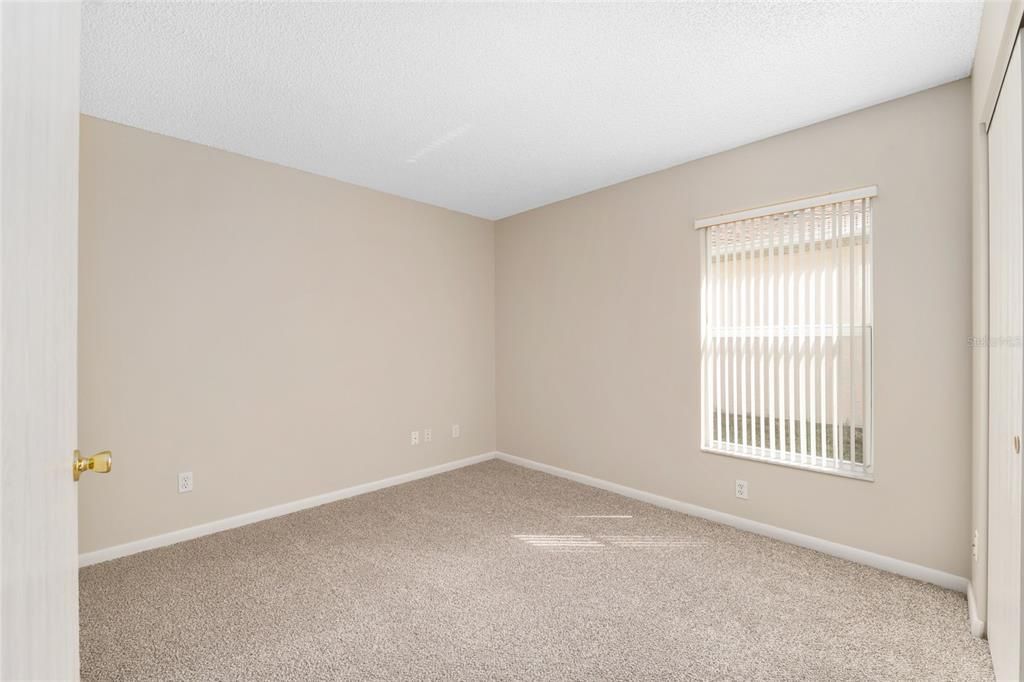 Под контрактом: $169,900 (2 спален, 2 ванн, 1414 Квадратных фут)