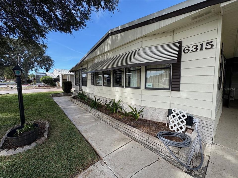 待售: $165,000 (2 贝兹, 2 浴室, 1248 平方英尺)