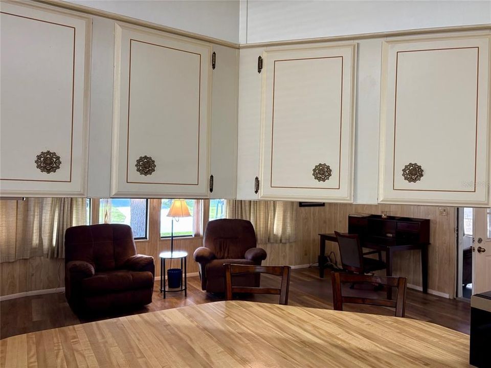 待售: $165,000 (2 贝兹, 2 浴室, 1248 平方英尺)