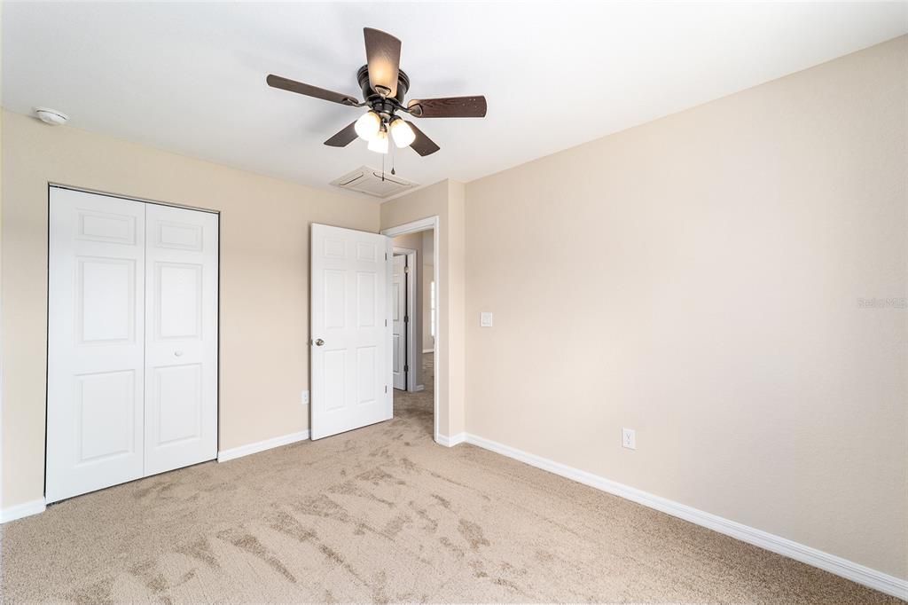 В аренду: $1,800 (3 спален, 2 ванн, 1282 Квадратных фут)