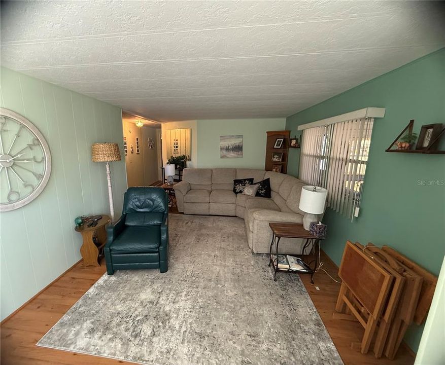 待售: $180,000 (2 贝兹, 2 浴室, 1192 平方英尺)