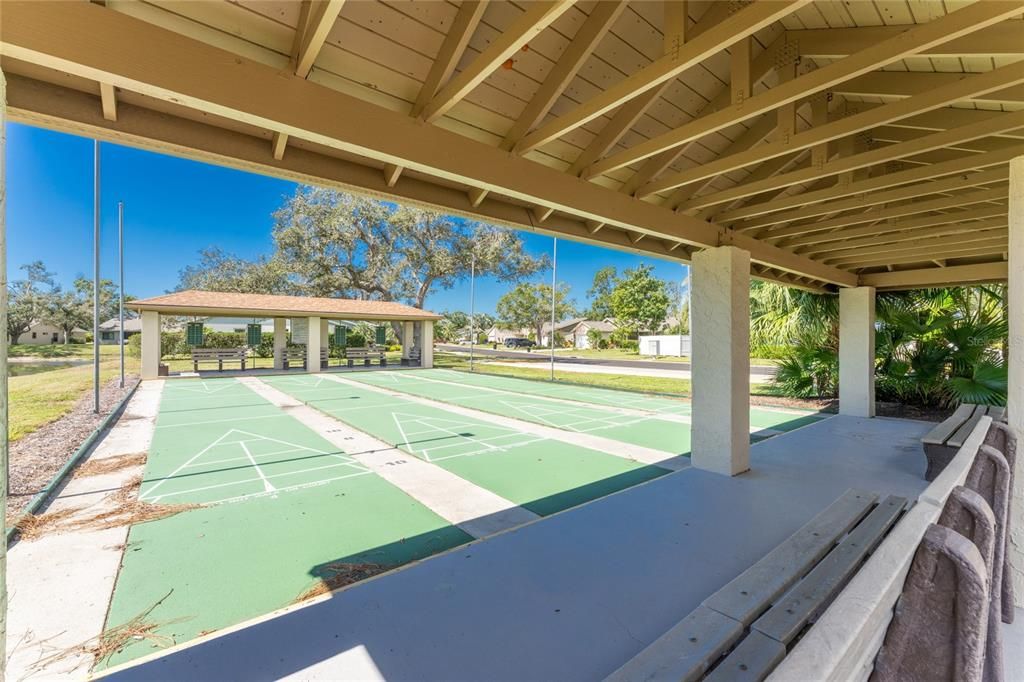 待售: $143,000 (2 贝兹, 2 浴室, 1413 平方英尺)