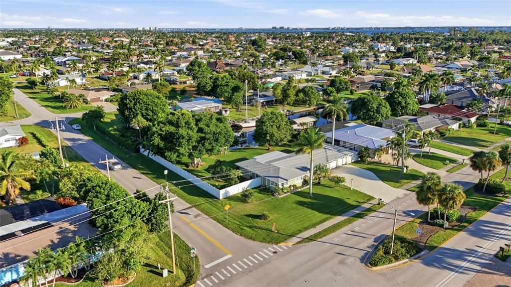 На продажу: $749,000 (3 спален, 2 ванн, 1289 Квадратных фут)