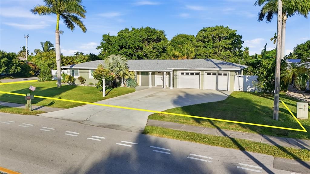 На продажу: $749,000 (3 спален, 2 ванн, 1289 Квадратных фут)