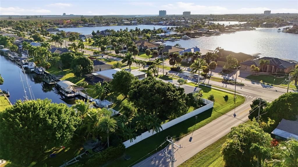 На продажу: $749,000 (3 спален, 2 ванн, 1289 Квадратных фут)