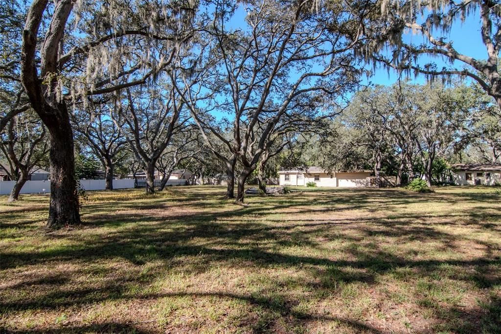 Active With Contract: $329,000 (3 beds, 1 baths, 1744 Square Feet)