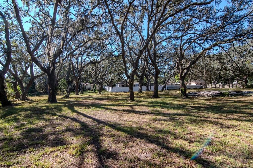 Active With Contract: $329,000 (3 beds, 1 baths, 1744 Square Feet)