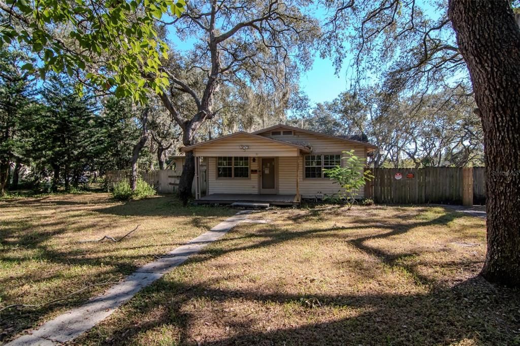 Active With Contract: $329,000 (3 beds, 1 baths, 1744 Square Feet)