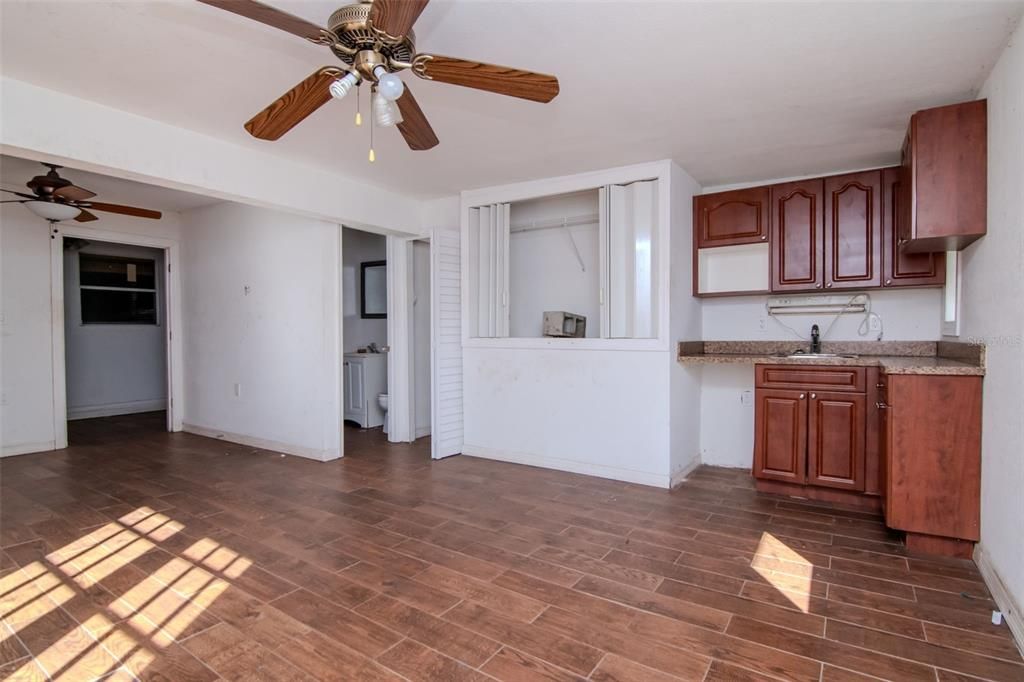 Active With Contract: $329,000 (3 beds, 1 baths, 1744 Square Feet)