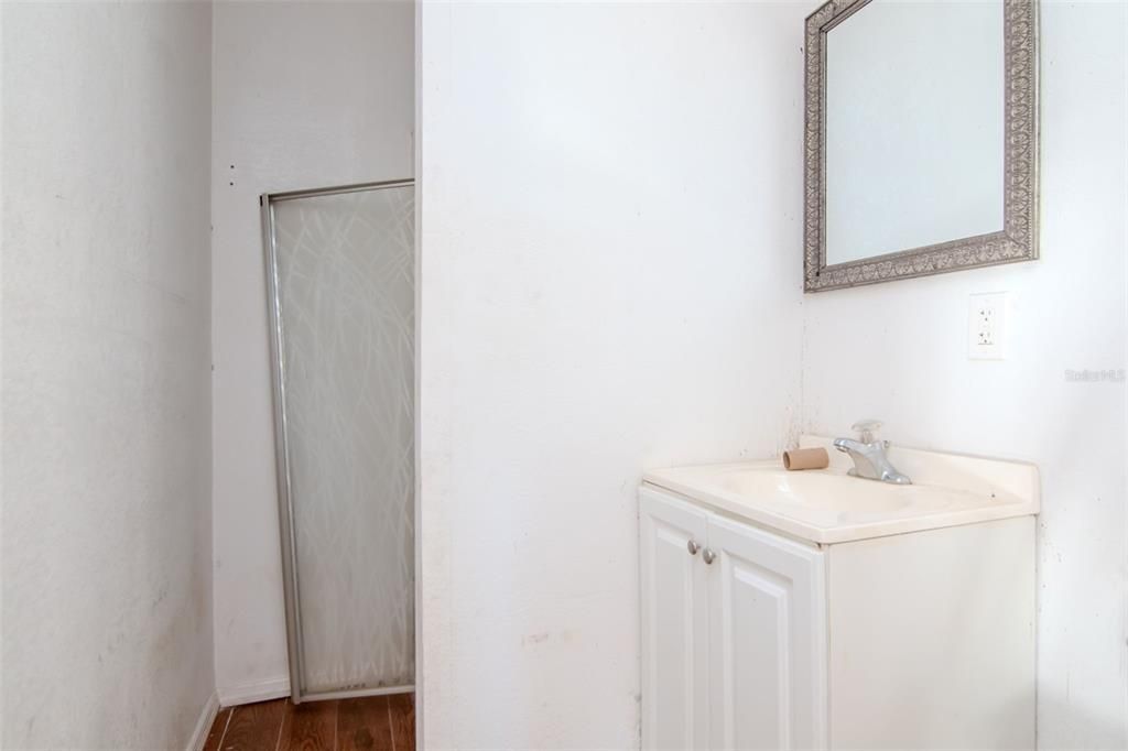 Active With Contract: $329,000 (3 beds, 1 baths, 1744 Square Feet)