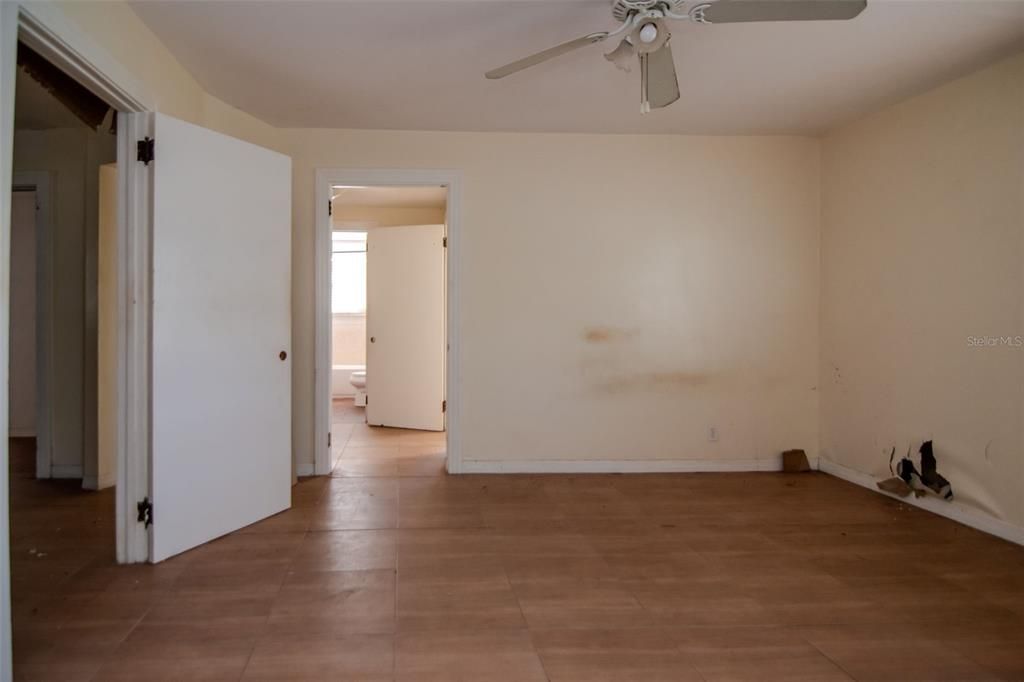 Active With Contract: $329,000 (3 beds, 1 baths, 1744 Square Feet)