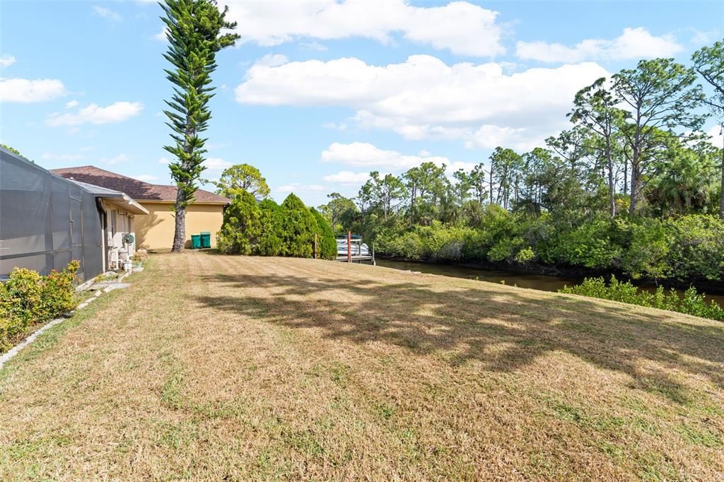Active With Contract: $350,000 (3 beds, 2 baths, 1708 Square Feet)