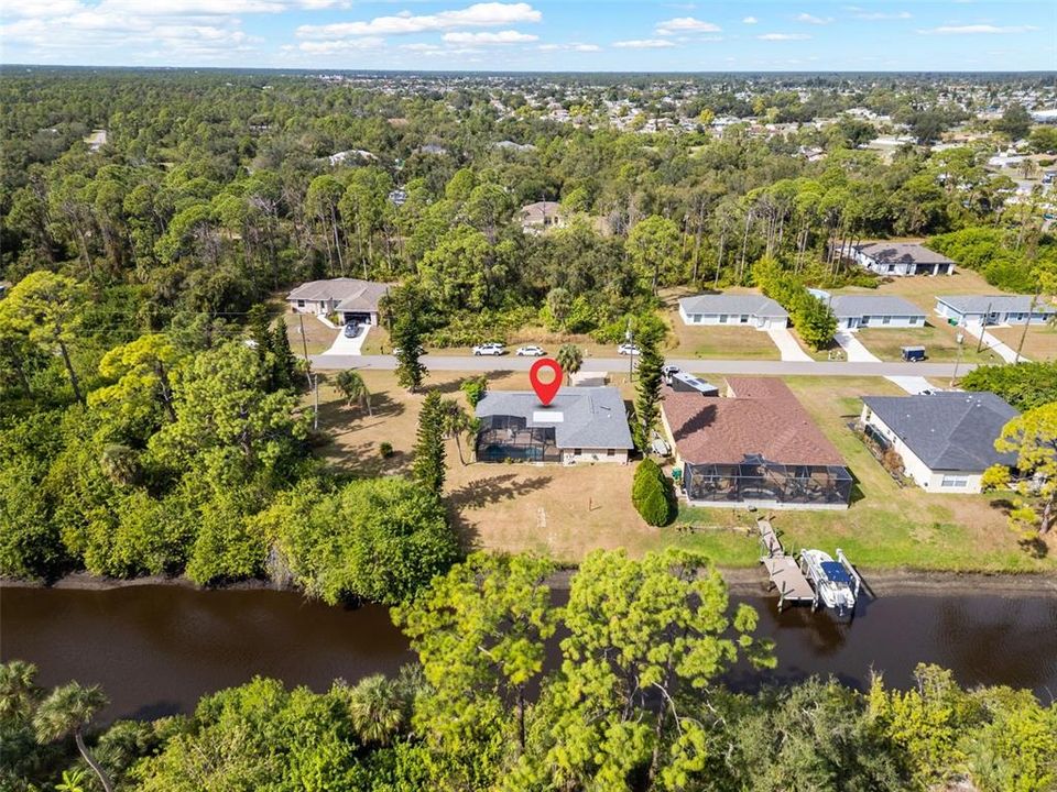 Active With Contract: $350,000 (3 beds, 2 baths, 1708 Square Feet)