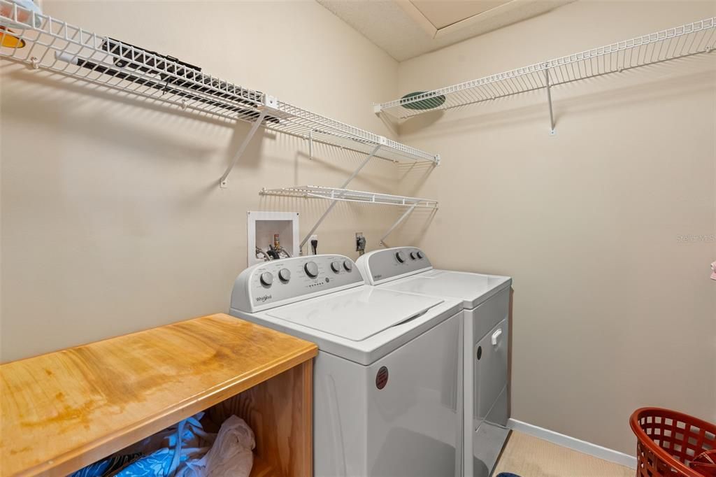 Active With Contract: $350,000 (3 beds, 2 baths, 1708 Square Feet)