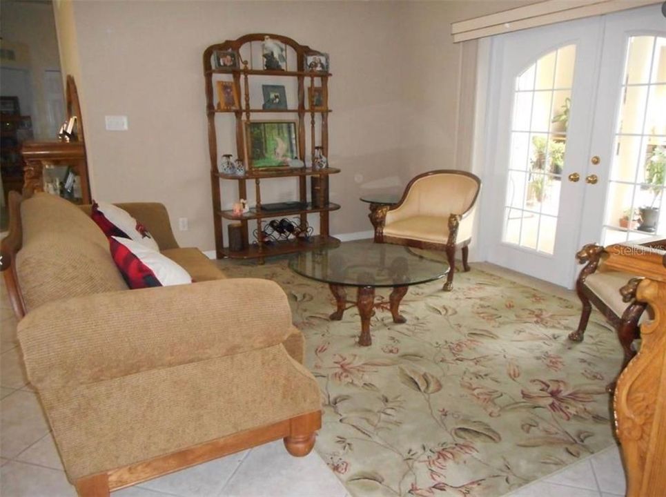 En Venta: $729,000 (3 camas, 3 baños, 2393 Pies cuadrados)