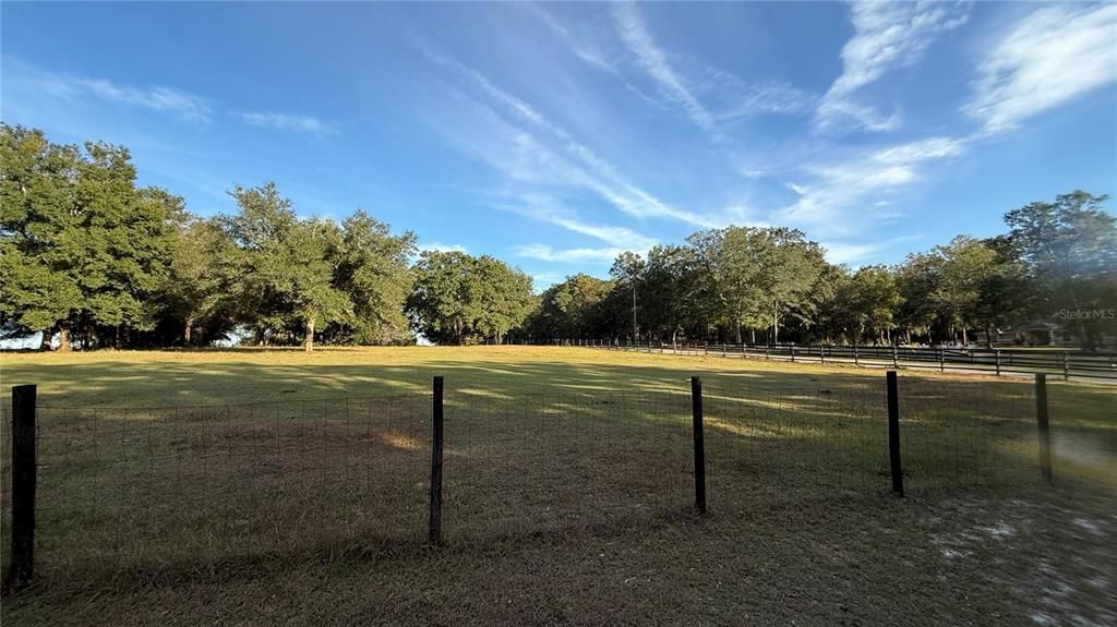 En Venta: $729,000 (3 camas, 3 baños, 2393 Pies cuadrados)