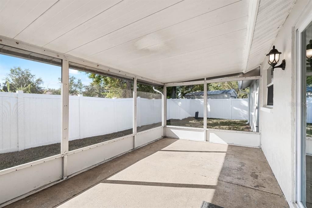 For Sale: $310,900 (3 beds, 2 baths, 1371 Square Feet)