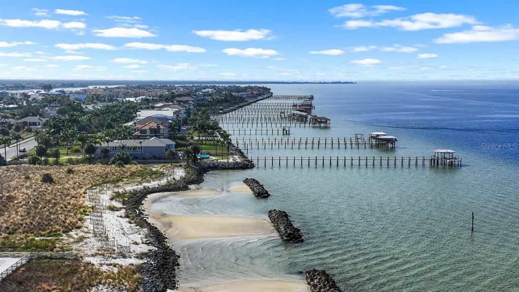 For Sale: $310,900 (3 beds, 2 baths, 1371 Square Feet)