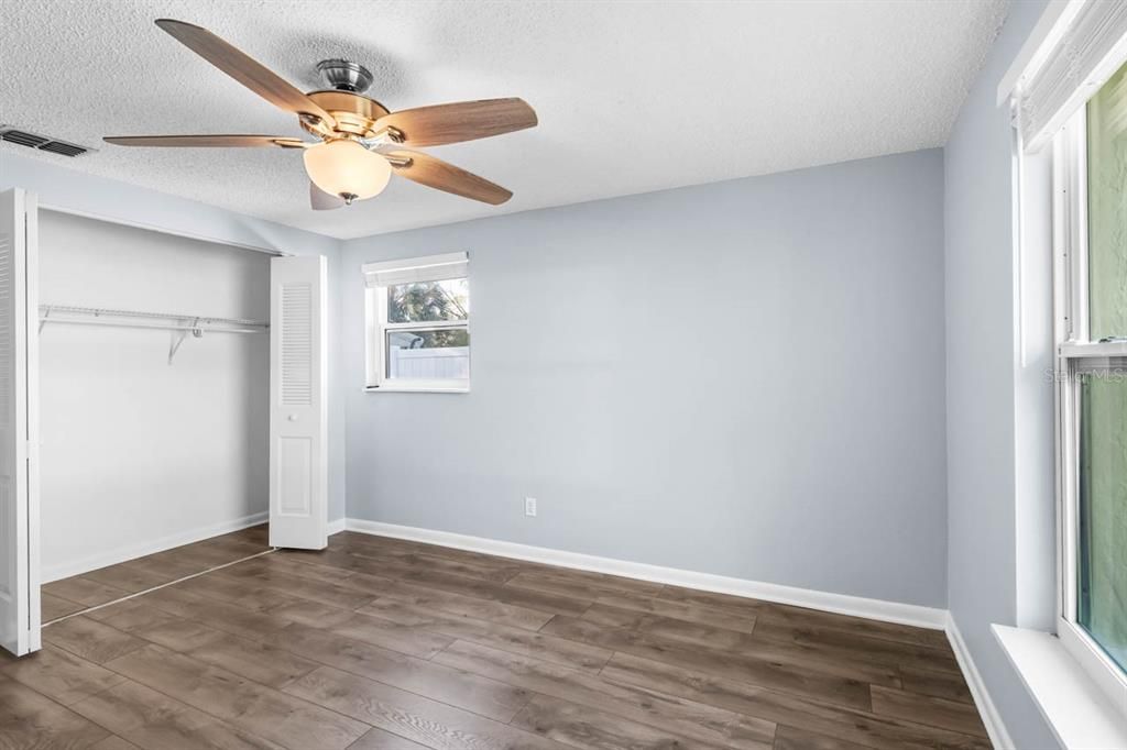 For Sale: $310,900 (3 beds, 2 baths, 1371 Square Feet)