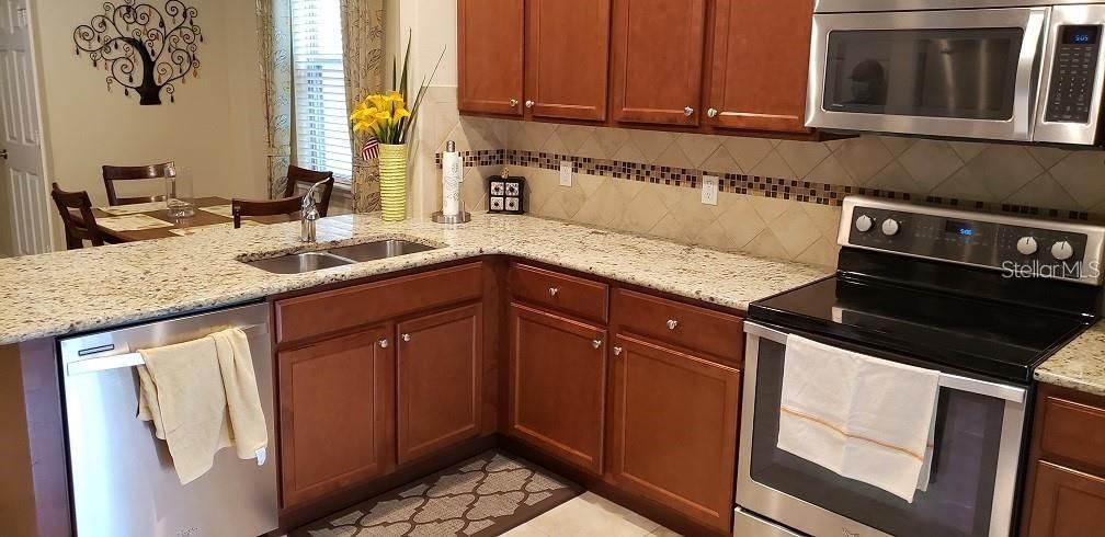 En Renta: $2,800 (4 camas, 2 baños, 2148 Pies cuadrados)