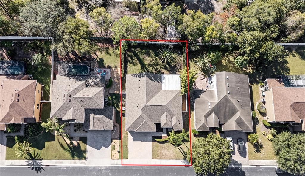 Activo con contrato: $549,900 (4 camas, 3 baños, 2240 Pies cuadrados)