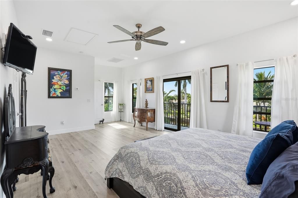 For Sale: $829,900 (4 beds, 3 baths, 3108 Square Feet)