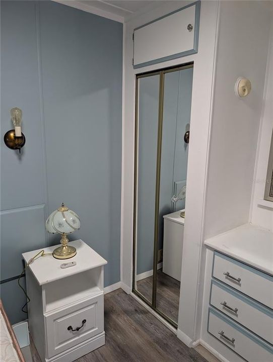 For Sale: $125,500 (2 beds, 1 baths, 738 Square Feet)