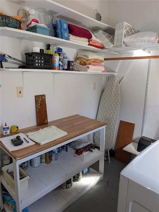 For Sale: $125,500 (2 beds, 1 baths, 738 Square Feet)