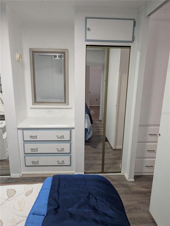 For Sale: $125,500 (2 beds, 1 baths, 738 Square Feet)