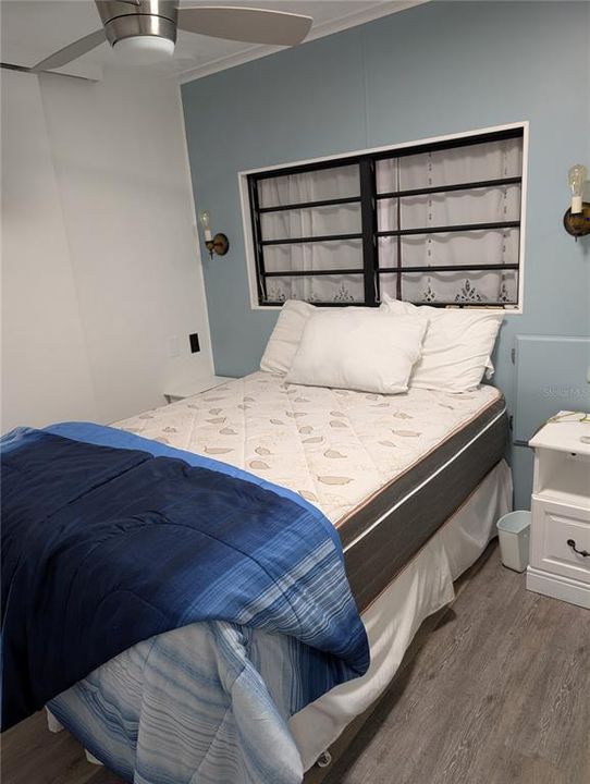 For Sale: $125,500 (2 beds, 1 baths, 738 Square Feet)