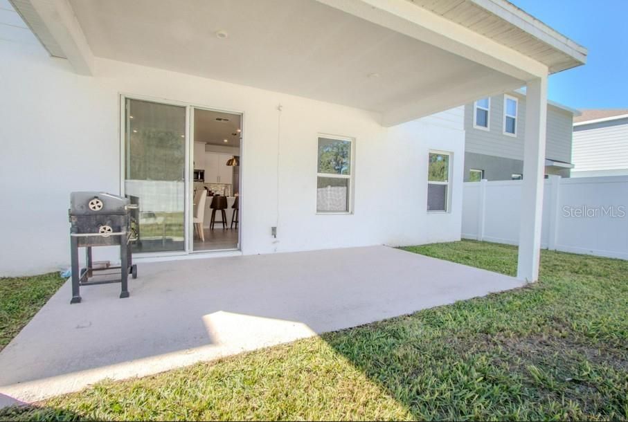 На продажу: $439,990 (4 спален, 3 ванн, 2336 Квадратных фут)