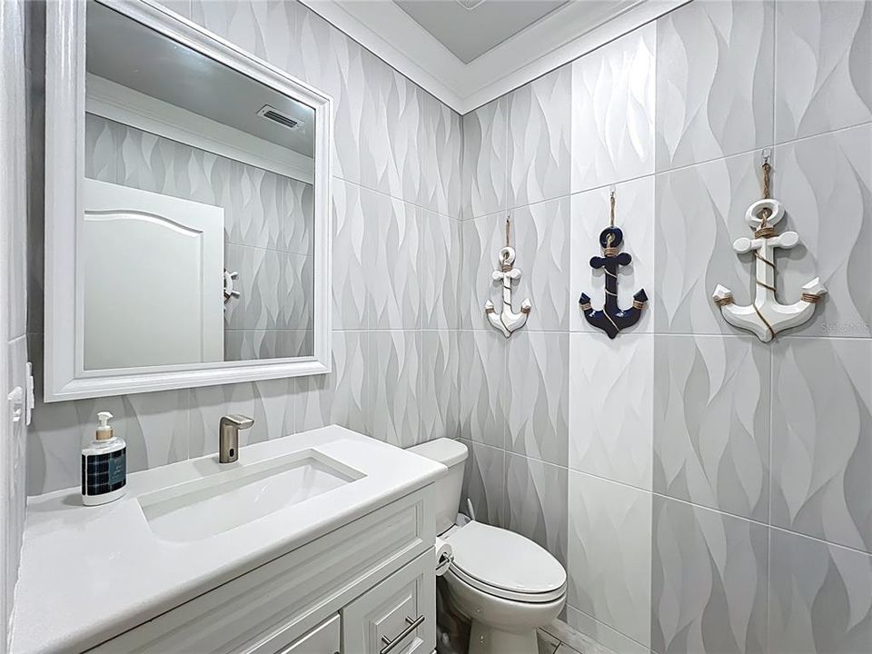 For Sale: $320,500 (3 beds, 2 baths, 1695 Square Feet)