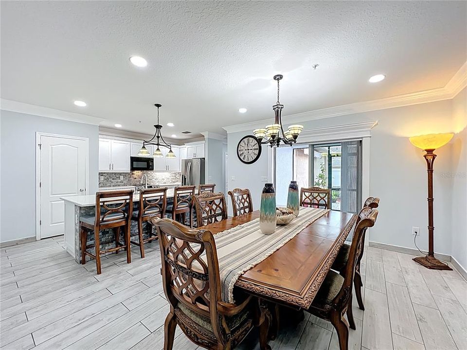 For Sale: $320,500 (3 beds, 2 baths, 1695 Square Feet)