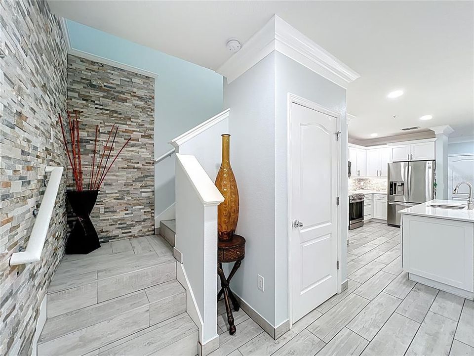 For Sale: $320,500 (3 beds, 2 baths, 1695 Square Feet)