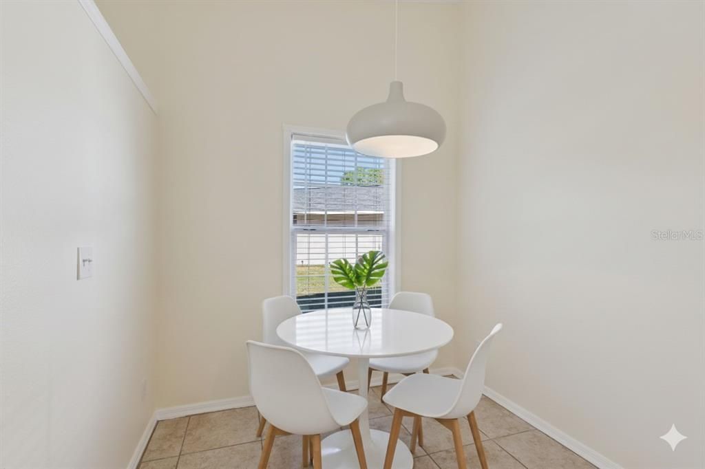 出租: $1,950 (3 贝兹, 2 浴室, 1052 平方英尺)