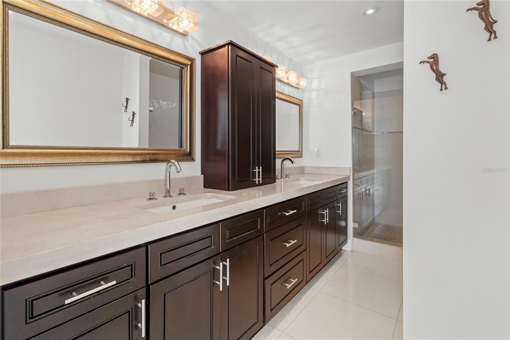 For Sale: $1,350,000 (3 beds, 2 baths, 1705 Square Feet)