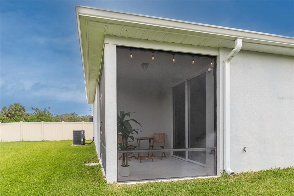 Activo con contrato: $329,000 (3 camas, 2 baños, 1509 Pies cuadrados)