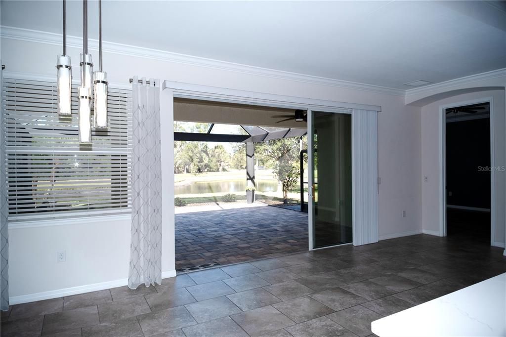 出租: $3,000 (3 贝兹, 2 浴室, 1984 平方英尺)