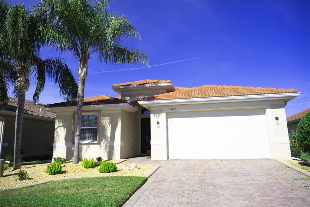 出租: $3,000 (3 贝兹, 2 浴室, 1984 平方英尺)