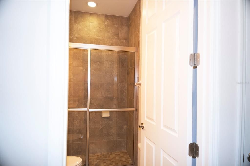 出租: $3,000 (3 贝兹, 2 浴室, 1984 平方英尺)