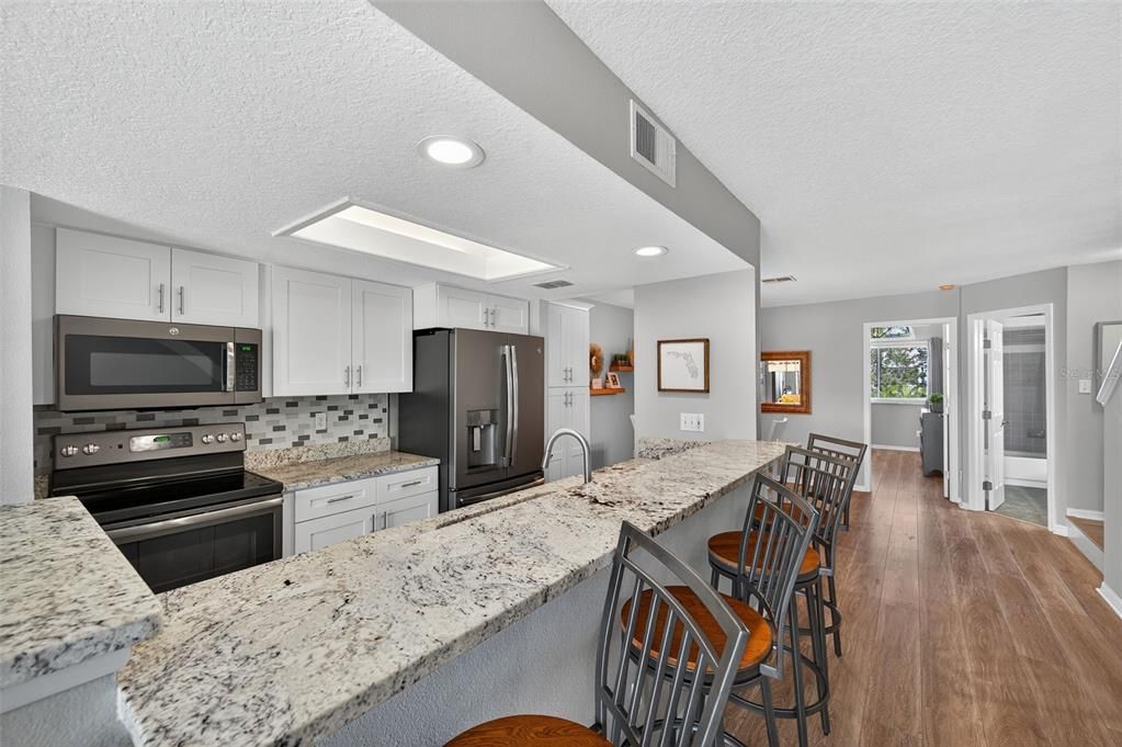 For Sale: $575,000 (2 beds, 2 baths, 1465 Square Feet)