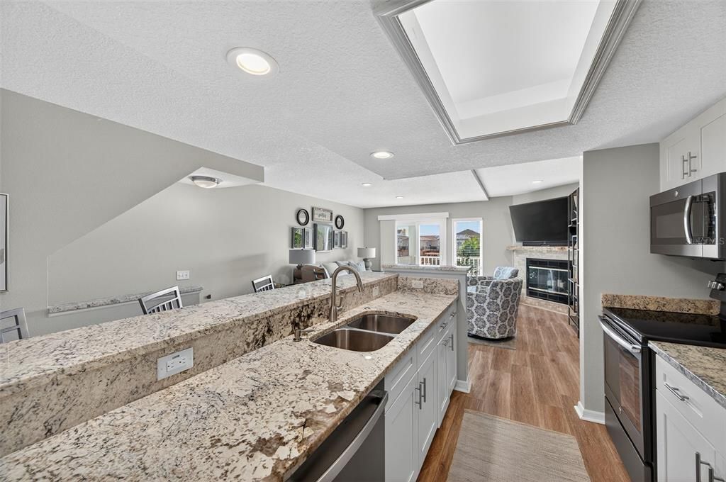 For Sale: $575,000 (2 beds, 2 baths, 1465 Square Feet)